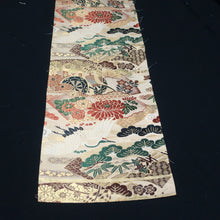 Load image into Gallery viewer, BB10050AD Silk Obi Fabric Crane Birds Green Red 72.0x10.2in(183x26cm)
