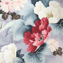 Load image into Gallery viewer, Kimono Pale Pink Hand painted Chrysanthemum Tall Silk #9928B4
