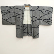 Load image into Gallery viewer, Haori Jacket Vintage(1950-1980) Black Shibori Wave Silk #10026C4
