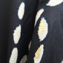 Load image into Gallery viewer, Haori Jacket Vintage(1950-1980) Black Shibori Botanical Silk #10937F1
