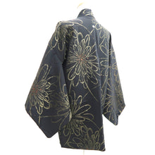 Load image into Gallery viewer, Haori Jacket Vintage(1950-1980) Black Gold Floral pattern Silk #10989F4
