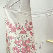 Load image into Gallery viewer, Kimono Off white Azalea Chrysanthemum Tall Silk #9939B5
