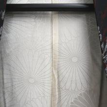 Load image into Gallery viewer, Haori Jacket Vintage(1950-1980) Black Gold Silver Chrysanthemum Silk #10238E2
