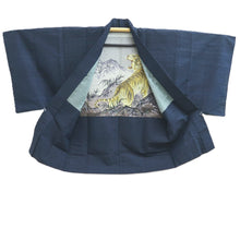 Load image into Gallery viewer, Men's Haori Vintage(1950-1980) Dark Blue Tsumugi Tiger Silk #10886E4
