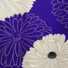 Load image into Gallery viewer, Kimono Vintage(1950-1980) Blueish Purple Chrysanthemum Silk #10270E4
