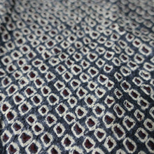 Load image into Gallery viewer, KK1398B8 Silk Kimono Fabric Vintage(1950-1980) Shibori Brown 78.3x12.2in(199x31cm)
