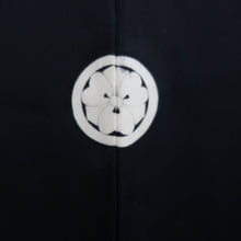Load image into Gallery viewer, Men&#39;s Haori Vintage(1950-1980) Black Montsuki Landscape Silk #10288E4
