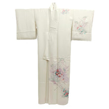Load image into Gallery viewer, Kimono White Peacock Chrysanthemum Silk #10529B2
