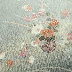 Kimono Gray Chrysanthemum Sayagata Tall Silk #9940B5