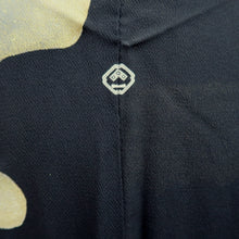 Load image into Gallery viewer, Haori Jacket Vintage(1950-1980) Black Cream white Gold Mystical Night Silk #10239E2
