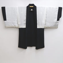 Load image into Gallery viewer, Men&#39;s Haori Vintage(1950-1980) Black Habutae Landscape Silk #9987C2
