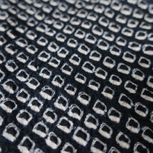 Load image into Gallery viewer, KK1401B8 Silk Kimono Fabric Vintage(1950-1980) Shibori Black 75.2x12.2in(191x31cm)
