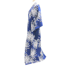 Load image into Gallery viewer, Yukata Vintage(1950-1980) Blue Chrysanthemum Cotton #10354F3
