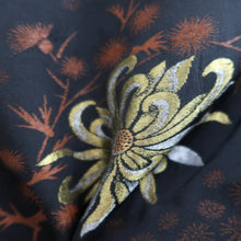 Load image into Gallery viewer, Haori Jacket Vintage(1950-1980) Black Gold Silver Chrysanthemum Silk #10240E3
