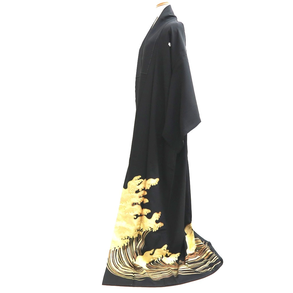 Tomesode Black Gold Curling Wave Silk #10399A1