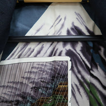 Load image into Gallery viewer, Men&#39;s Haori Vintage(1950-1980) Black Mt. Fuji Ukiyoe Silk #10290E4

