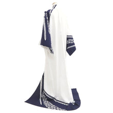 Load image into Gallery viewer, Yukata Vintage(1950-1980) White Navy Cherry Blossom Cotton #10355F3
