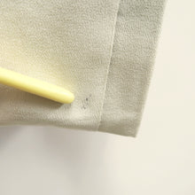 Load image into Gallery viewer, Haori Jacket Vintage(1950-1980) Off white Ume Matsu Branch Silk #10000C3
