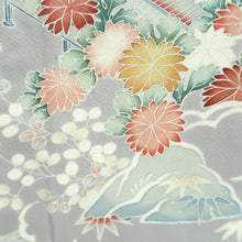 Load image into Gallery viewer, Kimono Light Gray Chrysanthemum Peony Silk #9942B5
