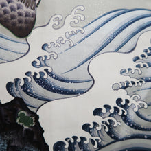 Load image into Gallery viewer, Men's Haori Vintage(1950-1980) Black Blue Ohshima Eagle Curling Wave Silk #10888E4
