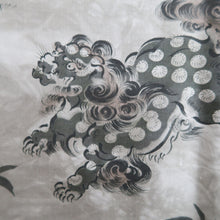 Load image into Gallery viewer, Men's Haori Vintage(1950-1980) Blue Black Shishi Silk #10657C4
