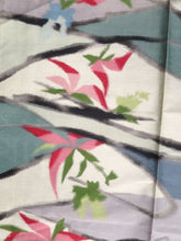 Load image into Gallery viewer, MKF#128 Silk Kimono Fabric Vintage(1920-1950) Meisen Wave Off whilte 59.8x12.6in(152x32cm)
