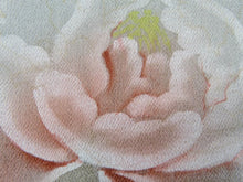 Load image into Gallery viewer, BCF#2634 Silk Tomesode Fabric Vintage(1920-1950) Flower Light Pink 75cm (29.5in)
