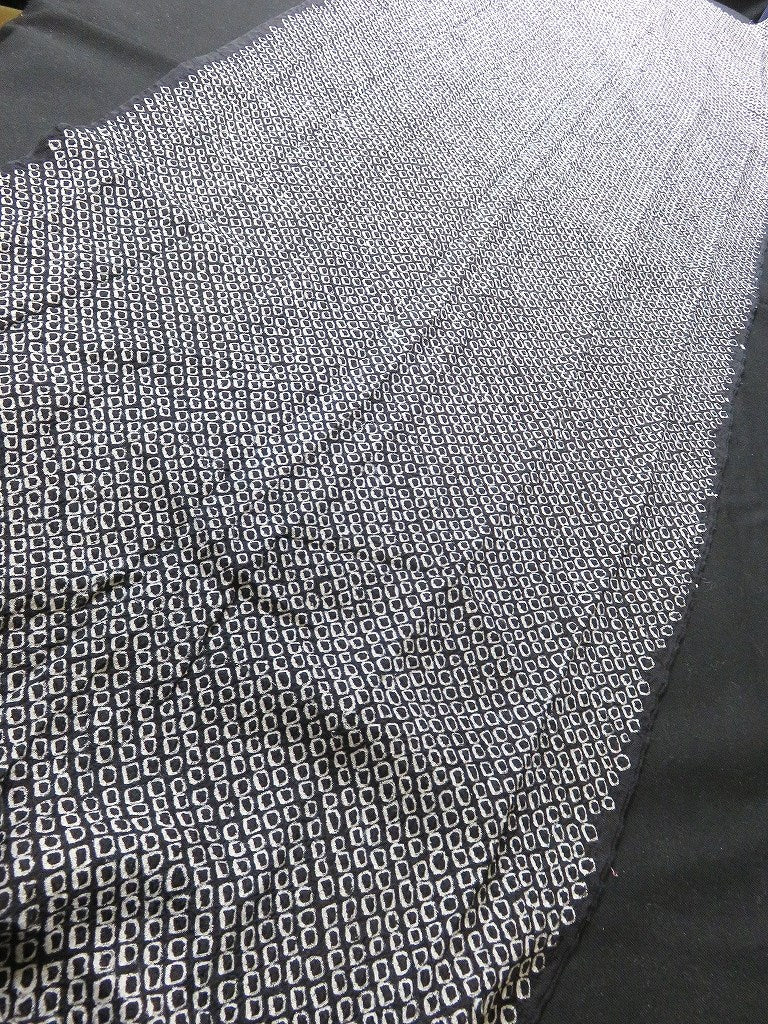 FF#2566 Silk Kimono Fabric Vintage(1950-1980) Hand-stitched Shibori Black 200cm (78.7in)