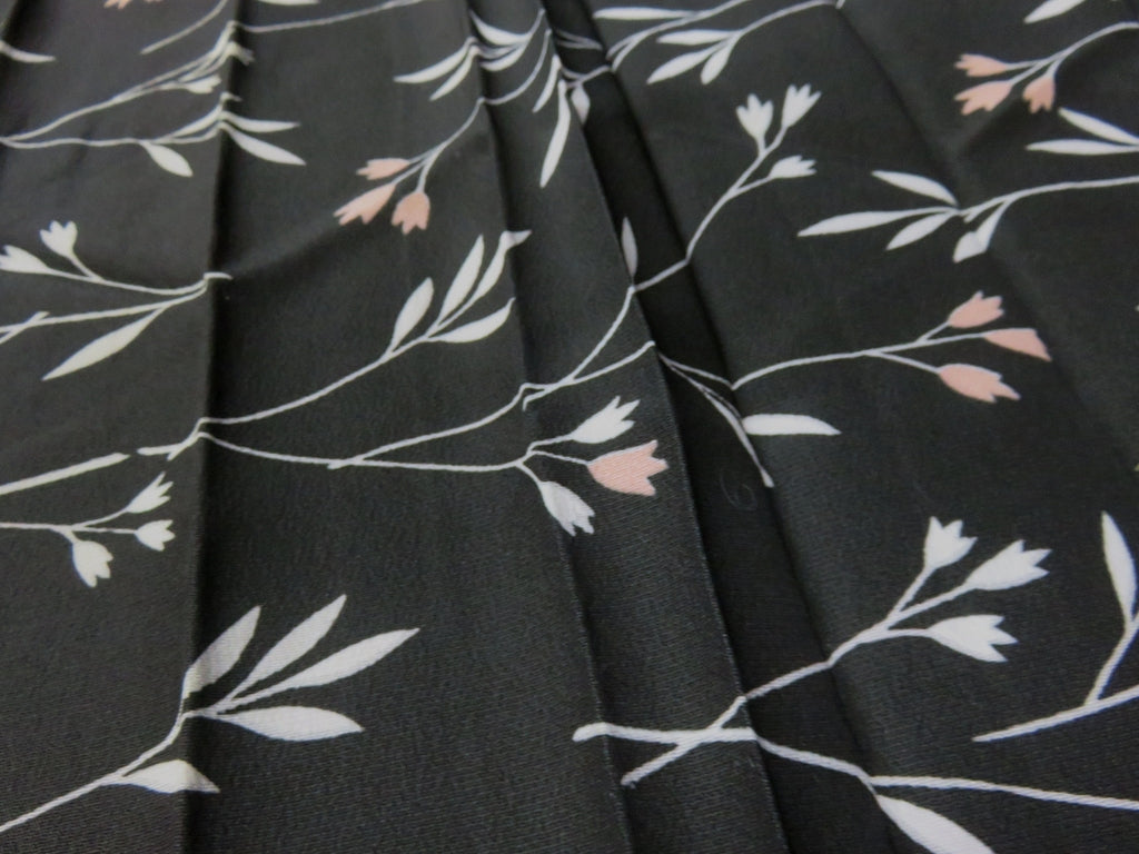 KK737A6 Silk Kimono Fabric Vintage(1950-1980) Black 70.9x13 KK737A6 Silk Kimono Fabric Vintage(1950-1980) Black 70.9x13