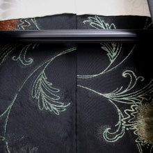 Load image into Gallery viewer, Haori Jacket Vintage(1950-1980) Black Flower Silk #9109D3
