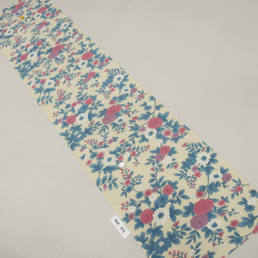 KK975A9 Silk Kimono Fabric Vintage(1950-1980) Chrysanthemum Cream white 59.8x12.6in(152x32cm)