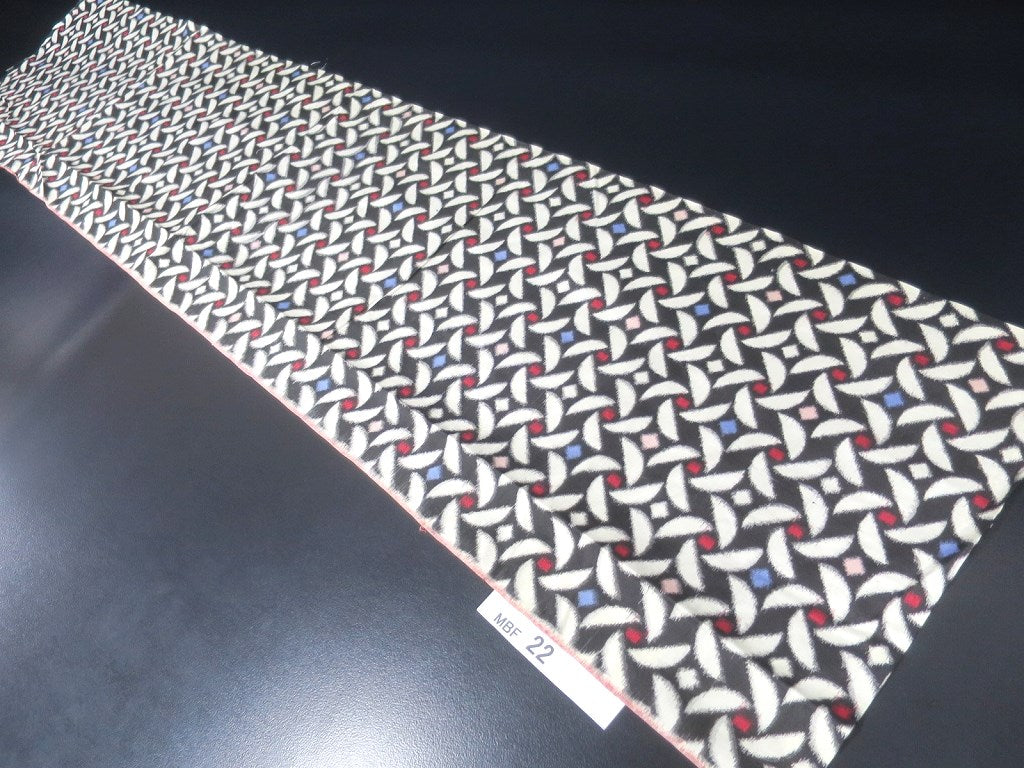 MBFd#22A Silk Kimono Fabric Vintage(1920-1950) Meisen Black White 57.1x12.6in(145x32cm)
