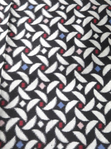 MBFd#22A Silk Kimono Fabric Vintage(1920-1950) Meisen Black White 57.1x12.6in(145x32cm)