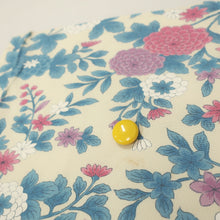 Load image into Gallery viewer, KK975A9 Silk Kimono Fabric Vintage(1950-1980) Chrysanthemum Cream white 59.8x12.6in(152x32cm)
