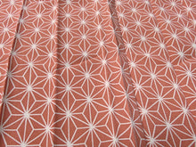 Load image into Gallery viewer, KK739A6 Silk Kimono Fabric Vintage(1950-1980) Shibori Peal Red 70.9x12.6in(180x32cm)

