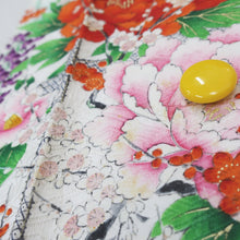 Load image into Gallery viewer, KK995B1 Silk Kimono Fabric Vintage(1950-1980) Ume Shibori Rinzu Light Green 66.9x13.4in(170x34cm)
