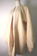 Load image into Gallery viewer, Haori Jacket Vintage(1950-1980) Pale Yellow Full Shibori Peony Silk #8832A5
