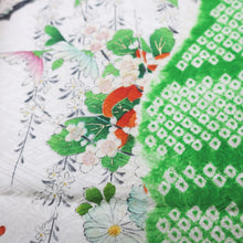 Load image into Gallery viewer, KK995B1 Silk Kimono Fabric Vintage(1950-1980) Ume Shibori Rinzu Light Green 66.9x13.4in(170x34cm)
