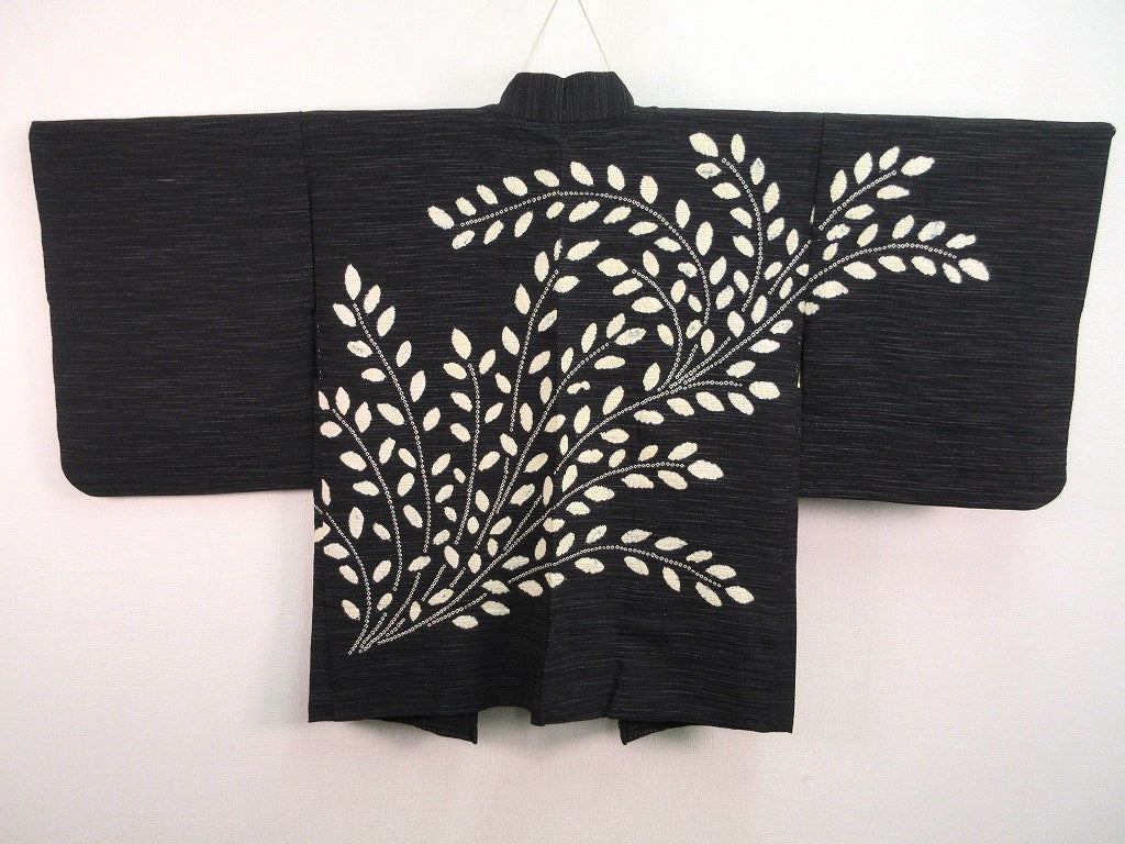 Haori Jacket Vintage(1950-1980) Black Spreading Leaves with Shibori #113