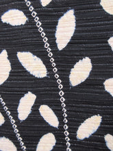 Load image into Gallery viewer, Haori Jacket Vintage(1950-1980) Black Spreading Leaves with Shibori #113
