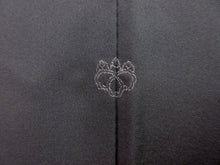 Load image into Gallery viewer, Haori Jacket Vintage(1950-1980) Black Embroidery Flower Branch Silk #7672J3
