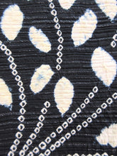 Load image into Gallery viewer, Haori Jacket Vintage(1950-1980) Black Spreading Leaves with Shibori #113
