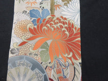 Load image into Gallery viewer, BCF#2646 Silk Tomesode Fabric Vintage(1920-1950) Chrysanthemum Beige 80cm (31.5in)
