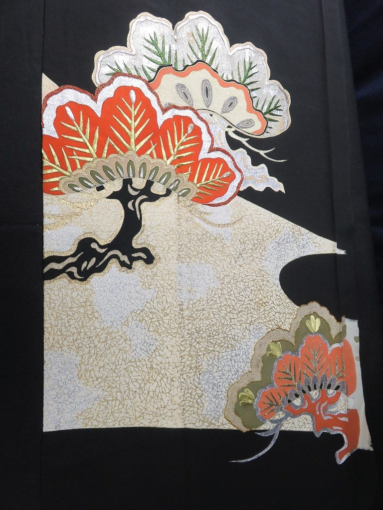 BCF#2779 Silk Tomesode Fabric Vintage(1950-1980) Pine Tree Gold Silver Black 33.5x14.2in(85x36cm)
