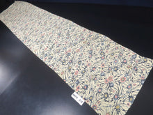 Load image into Gallery viewer, MKF#219 Silk Kimono Fabric Vintage(1950-1980) Flower Cream white 61.4x13.0in(156x33cm)
