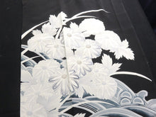 Load image into Gallery viewer, BCF#2755 Silk Tomesode Fabric Vintage(1950-1980) Flower White Black 110cm (43.3in)
