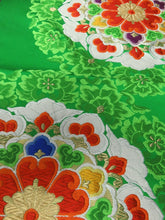 Load image into Gallery viewer, MOF#254 Silk Obi Fabric Vintage(1950-1980) Flower Green 16.9x11.8in(43x30cm)
