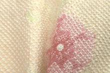 Load image into Gallery viewer, Haori Jacket Vintage(1950-1980) Pale Yellow Full Shibori Peony Silk #8289C2

