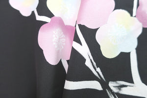 Haori Jacket Vintage(1950-1980) Black Plum blossom Branch Silk #8369D1