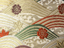 Load image into Gallery viewer, Fukuro Obi Gold White Wave Silk BB136W9
